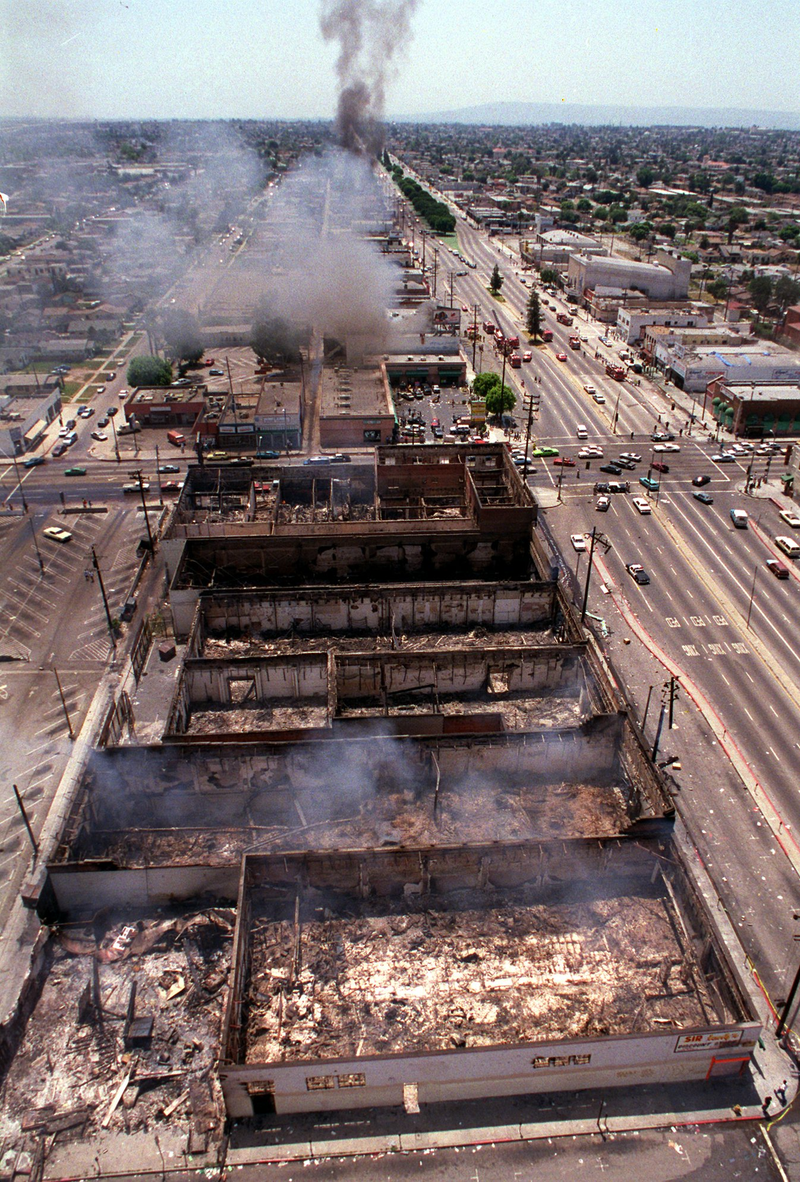 Illustration for article titled LA riots, el día que la ciudad de Los Ángeles se convirtió en la versión real y más salvaje de un GTA